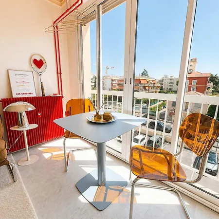 Apartment Retro Chic - Air Conditioning - Bright